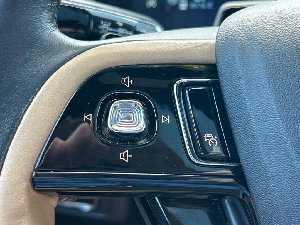used 2023 Lincoln Corsair car, priced at $35,297
