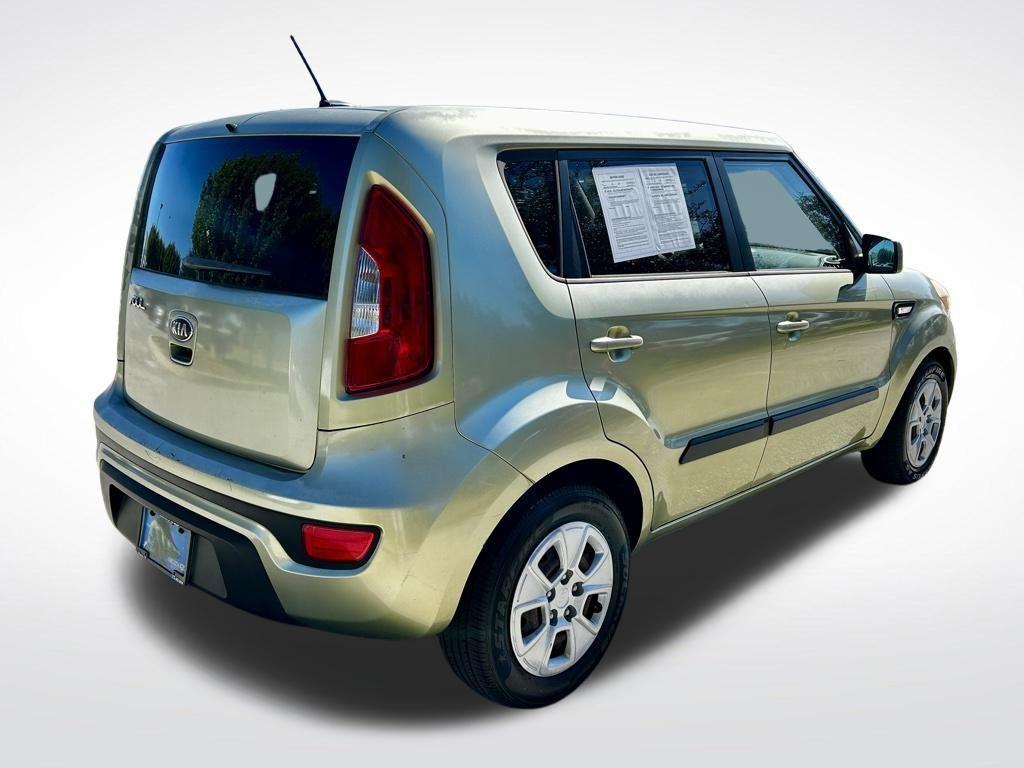used 2013 Kia Soul car, priced at $3,137