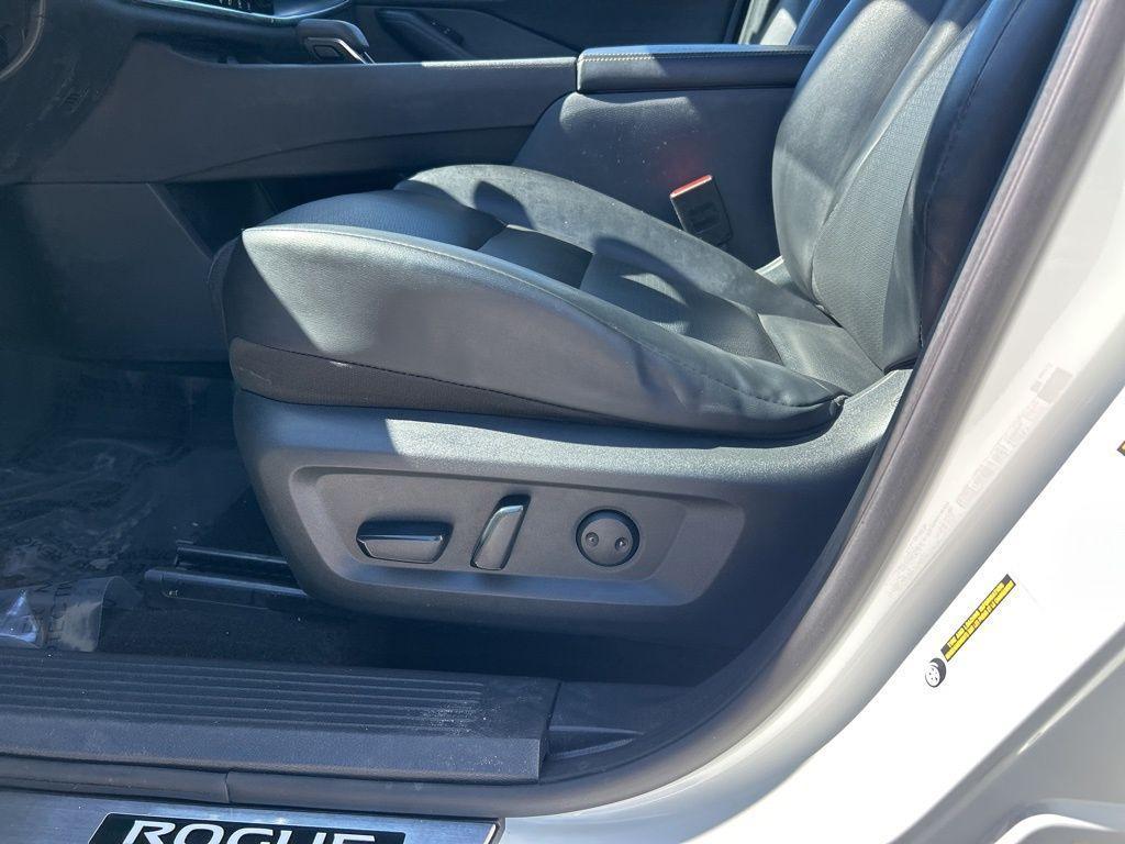 used 2021 Nissan Rogue car, priced at $16,998