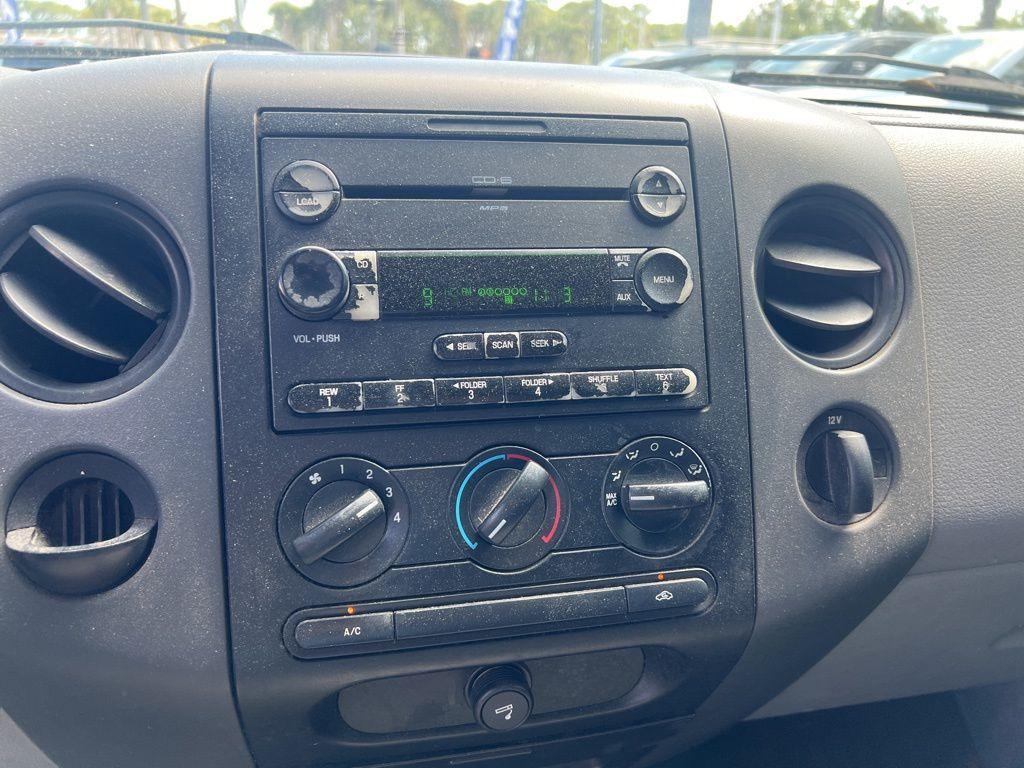 used 2005 Ford F-150 car, priced at $3,999