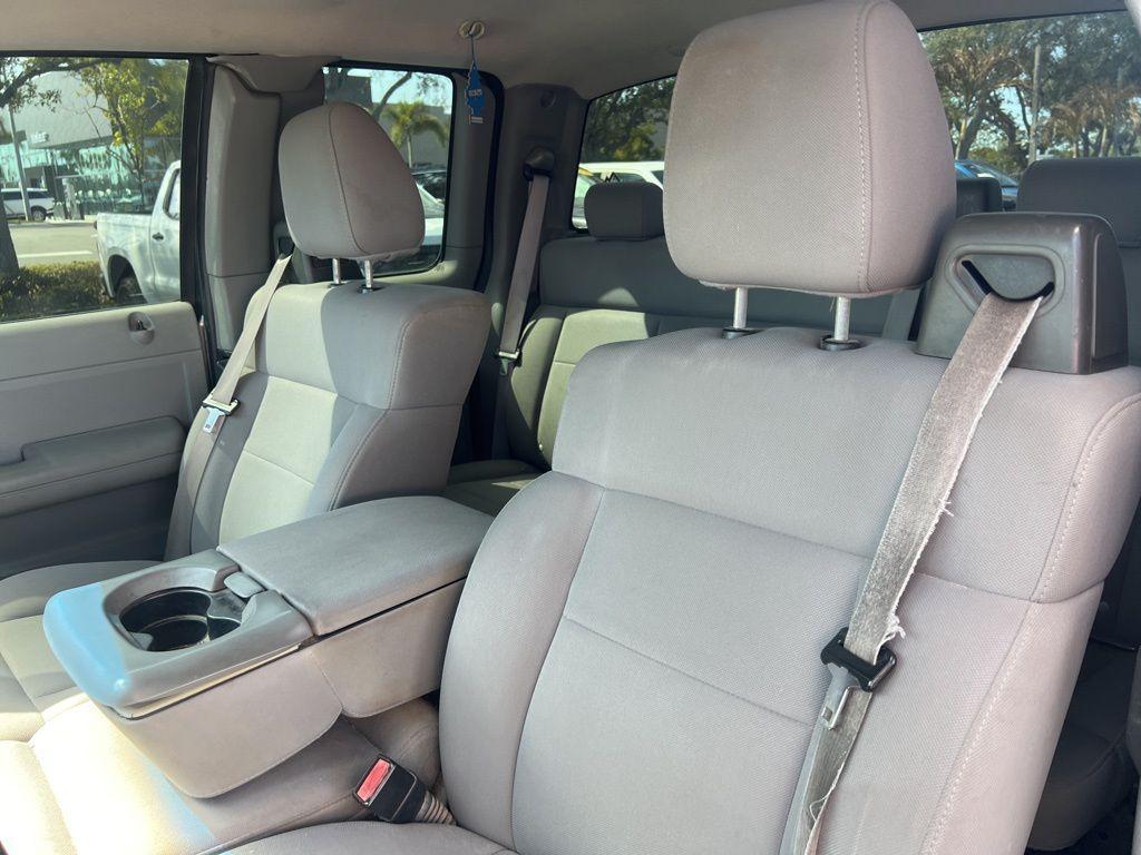 used 2005 Ford F-150 car, priced at $3,999