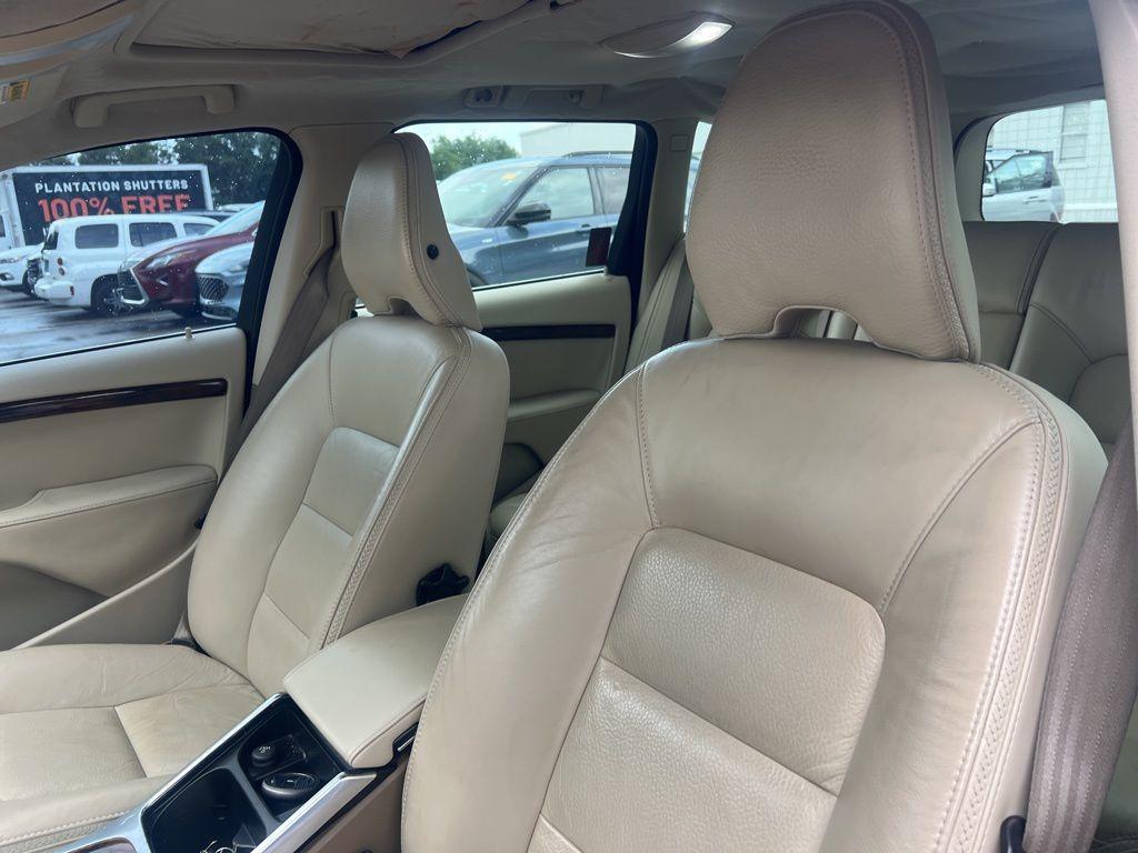 used 2012 Volvo XC70 car, priced at $3,999