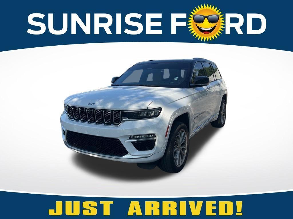 used 2023 Jeep Grand Cherokee car, priced at $38,997
