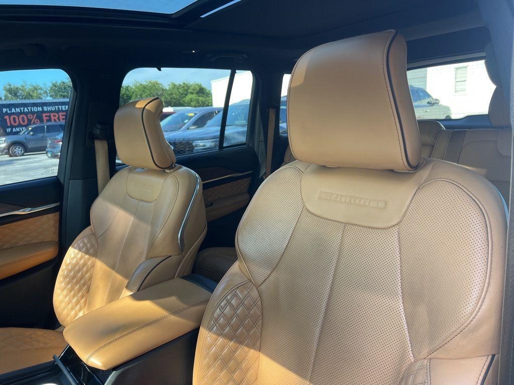 used 2023 Jeep Grand Cherokee car, priced at $38,997