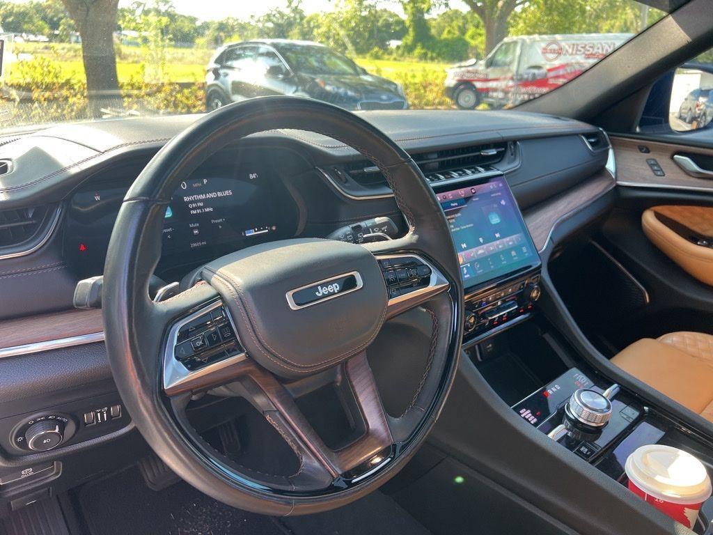 used 2023 Jeep Grand Cherokee car, priced at $38,997