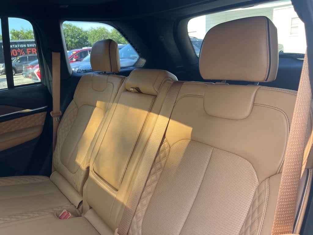 used 2023 Jeep Grand Cherokee car, priced at $38,997