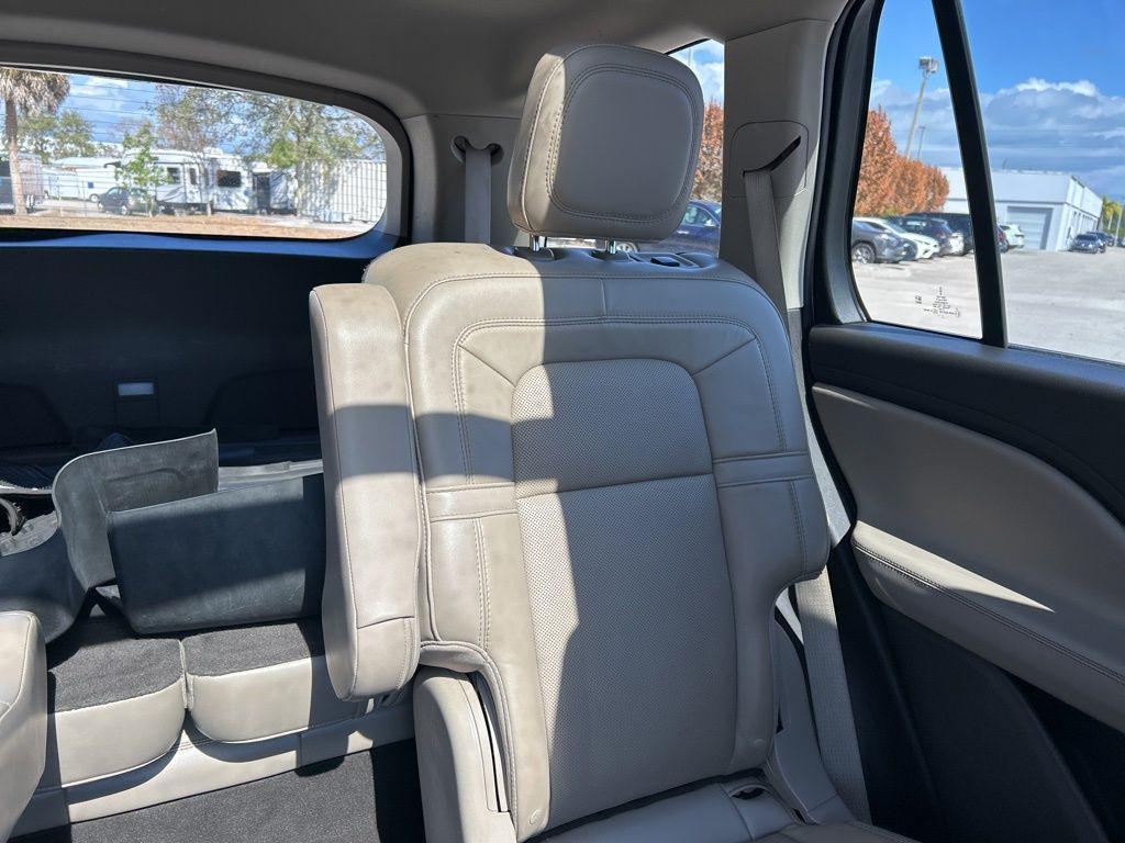 used 2022 Lincoln Aviator car, priced at $32,998