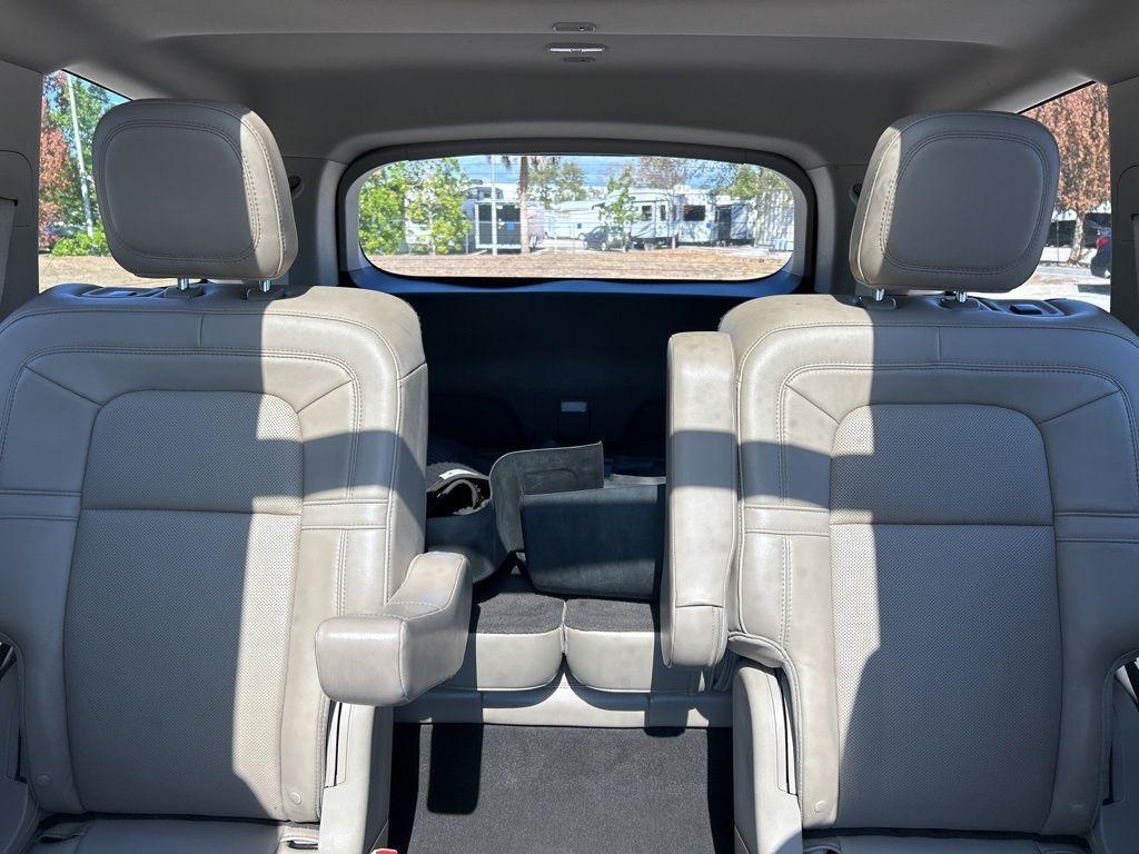 used 2022 Lincoln Aviator car, priced at $32,998