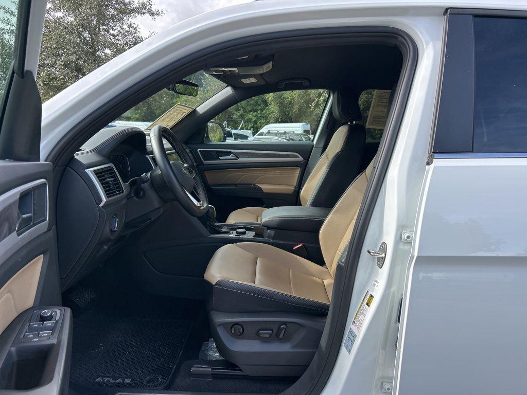 used 2022 Volkswagen Atlas Cross Sport car, priced at $23,095