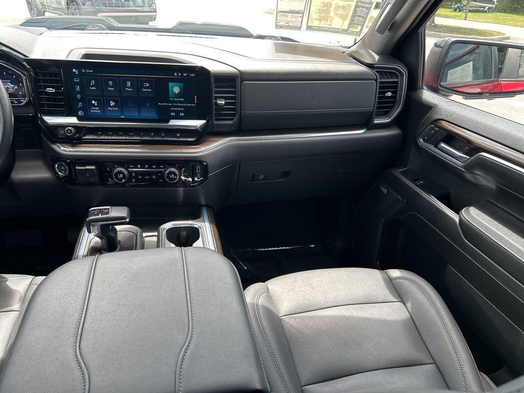 used 2024 Chevrolet Silverado 1500 car, priced at $44,297