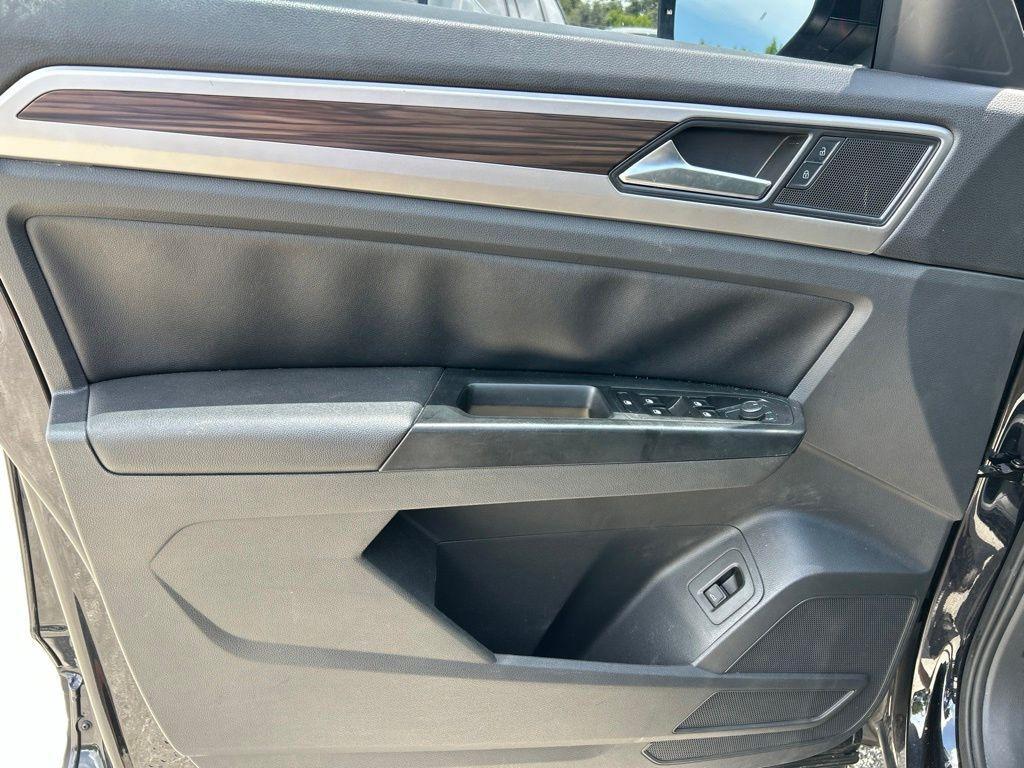 used 2021 Volkswagen Atlas car, priced at $21,373