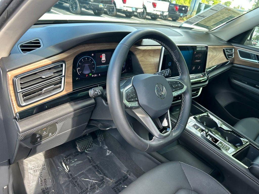 used 2024 Volkswagen Atlas car, priced at $26,997