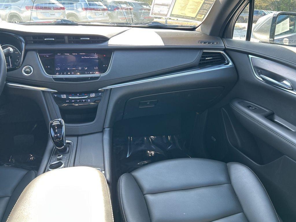used 2021 Cadillac XT6 car, priced at $26,998