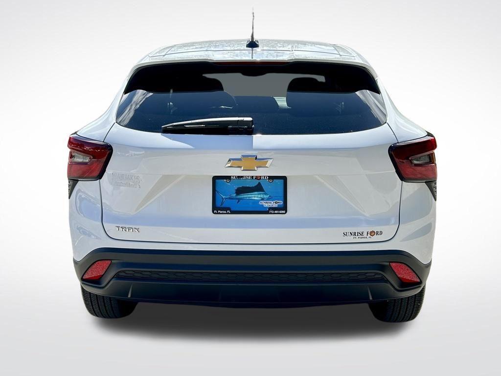 used 2024 Chevrolet Trax car, priced at $18,797