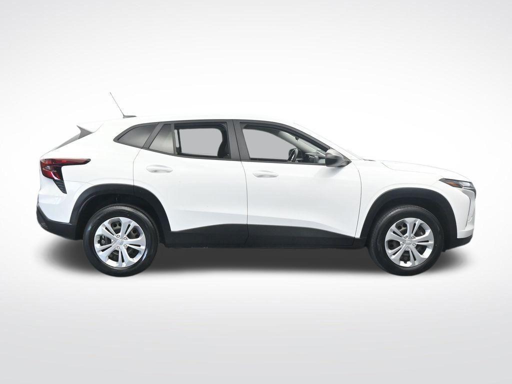 used 2024 Chevrolet Trax car, priced at $19,997