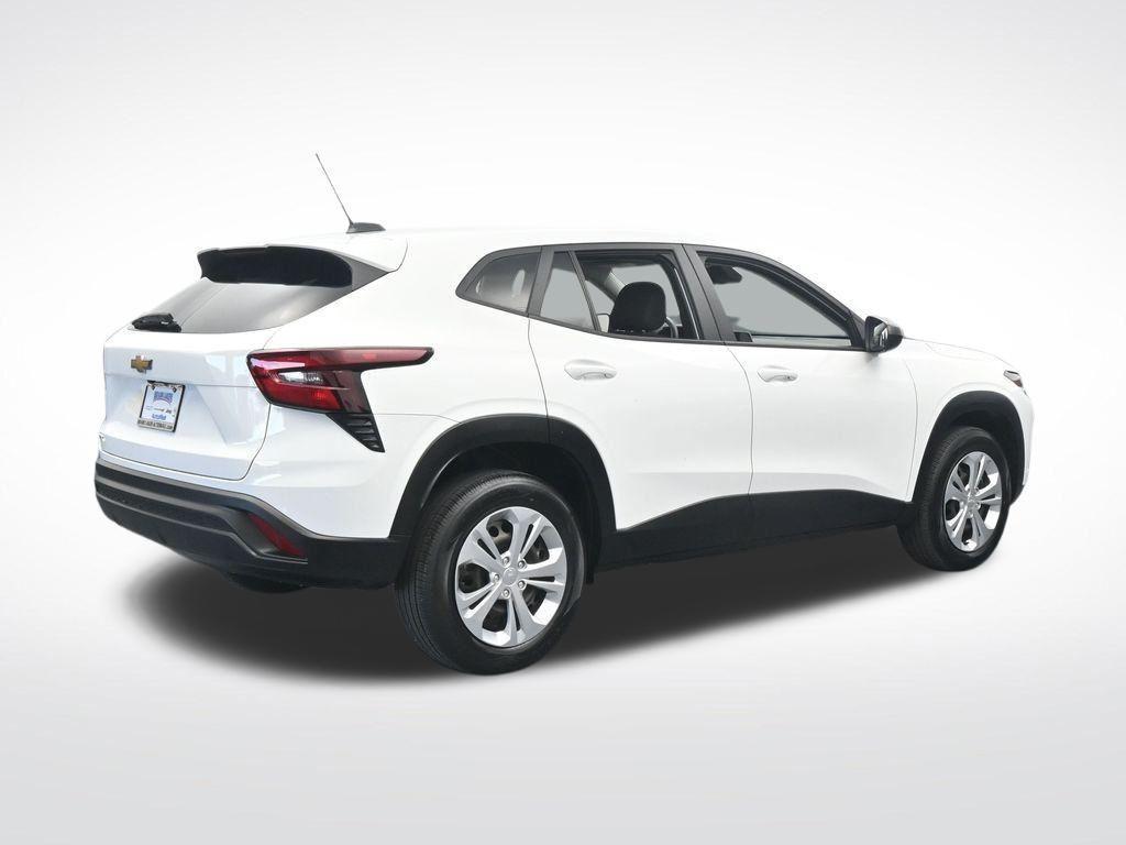 used 2024 Chevrolet Trax car, priced at $19,997