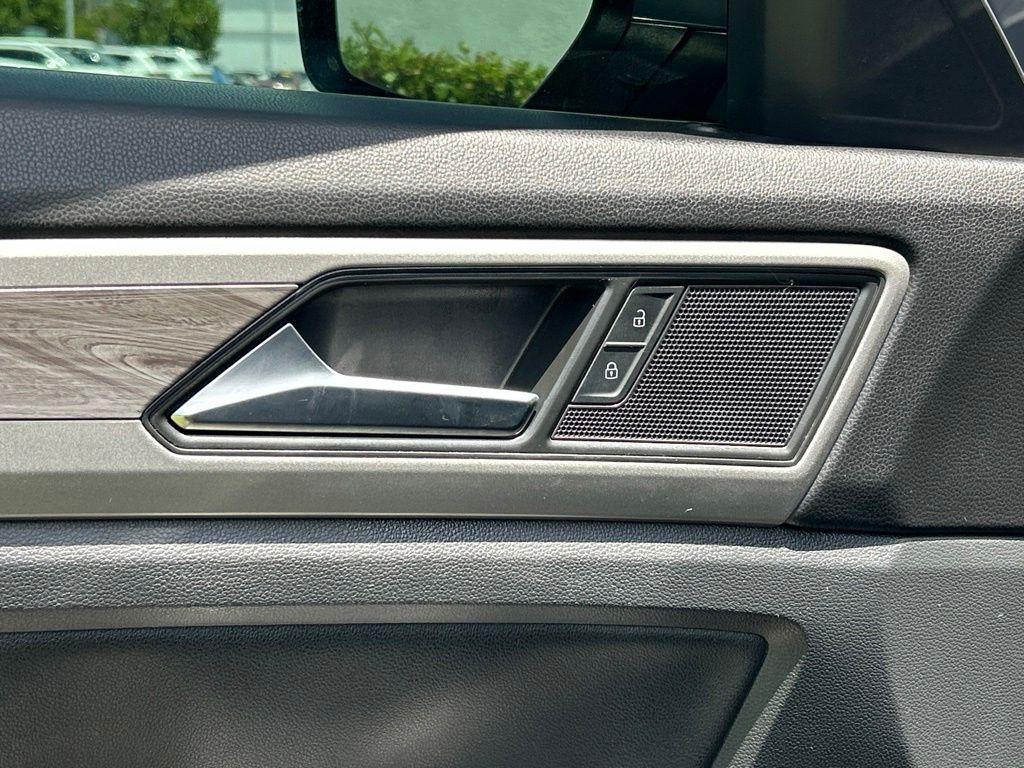used 2020 Volkswagen Atlas Cross Sport car, priced at $18,891