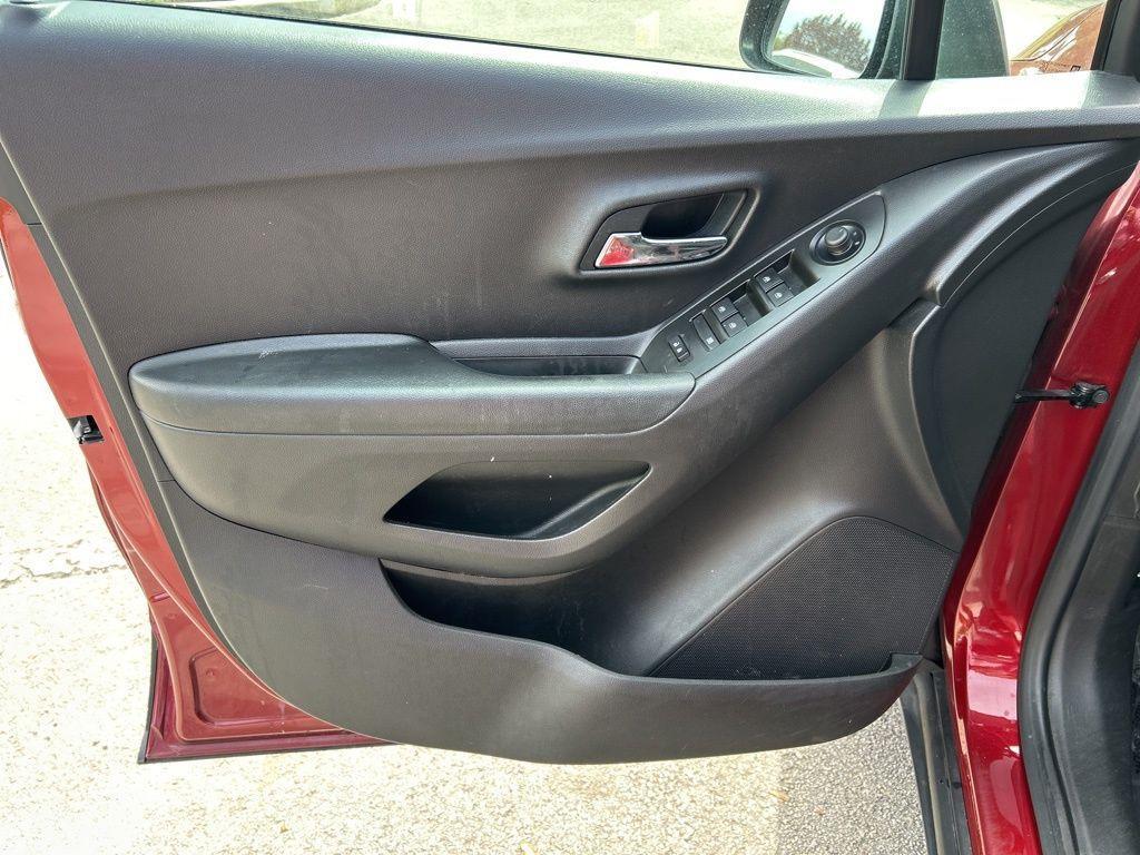 used 2021 Chevrolet Trax car, priced at $9,997