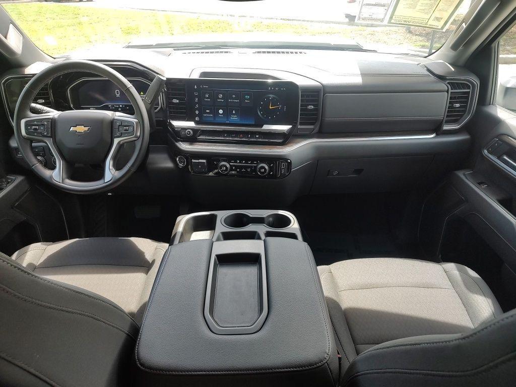 used 2025 Chevrolet Silverado 2500 car, priced at $49,283