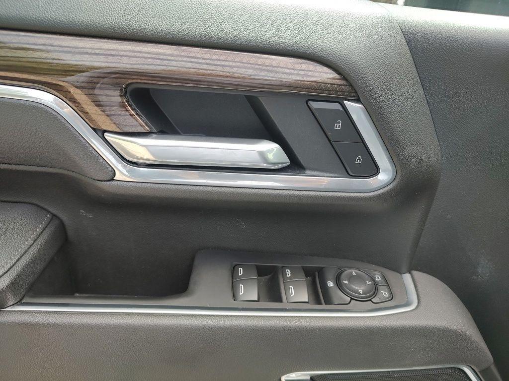 used 2025 Chevrolet Silverado 2500 car, priced at $49,283