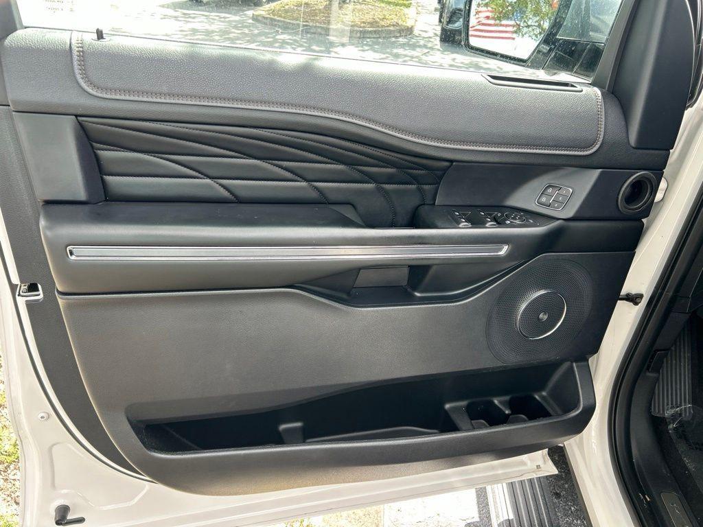 used 2019 Ford Expedition car, priced at $30,999