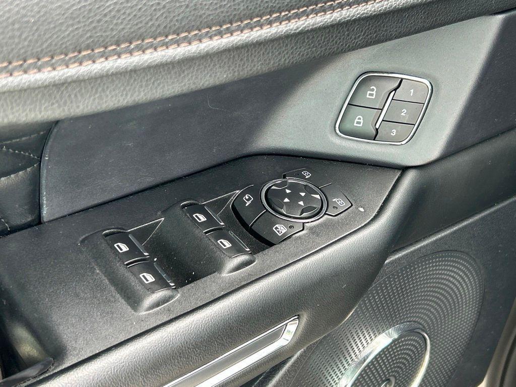 used 2019 Ford Expedition car, priced at $30,999