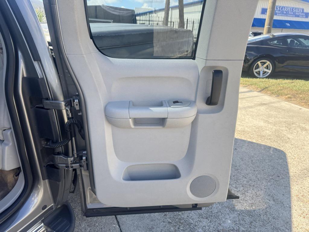 used 2013 Chevrolet Silverado 1500 car, priced at $17,300