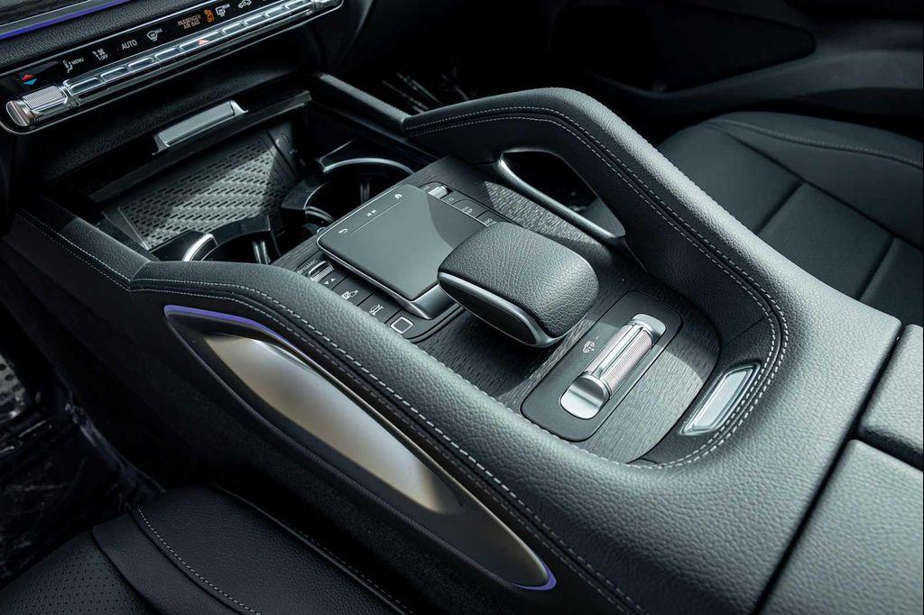 new 2026 Mercedes-Benz GLS 450 car, priced at $93,408