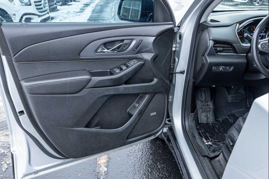 used 2020 Chevrolet Traverse car, priced at $17,750