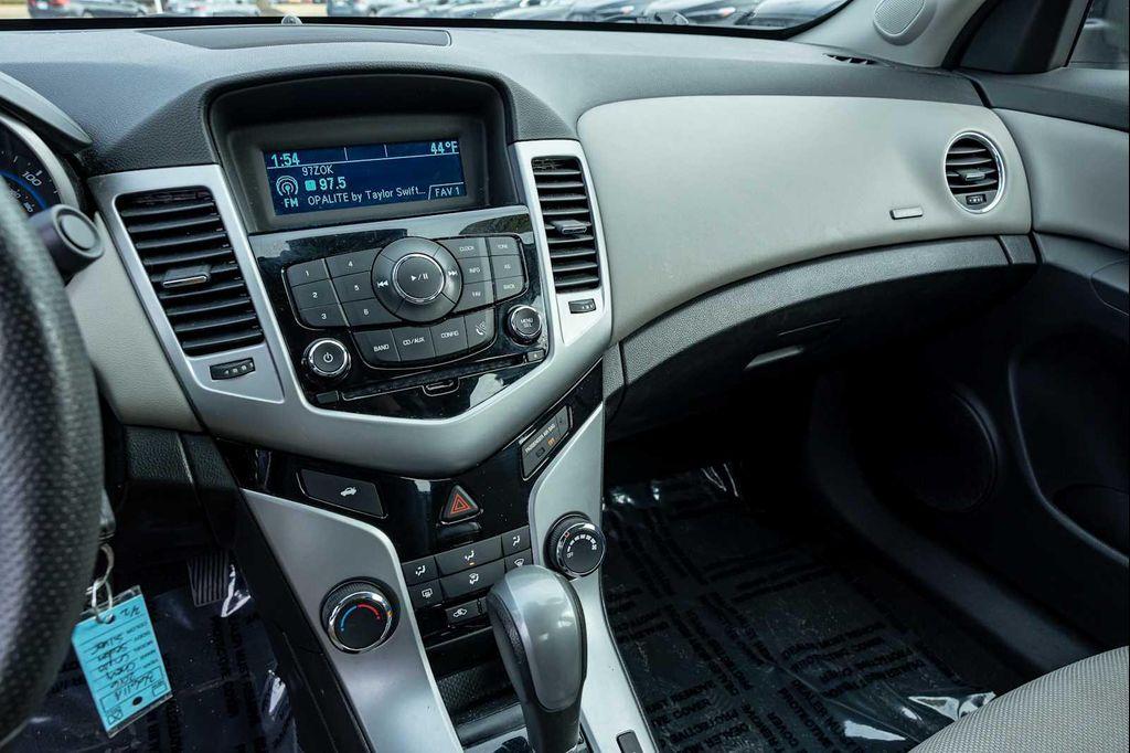 used 2016 Chevrolet Cruze Limited car, priced at $8,499