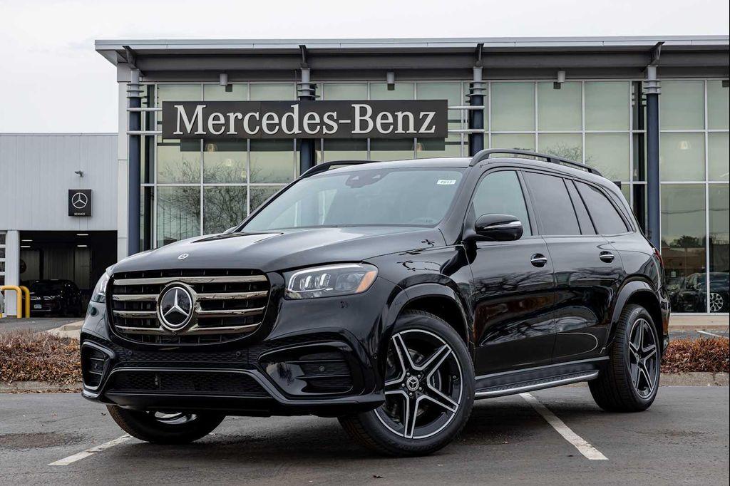 new 2026 Mercedes-Benz GLS 450 car, priced at $92,635