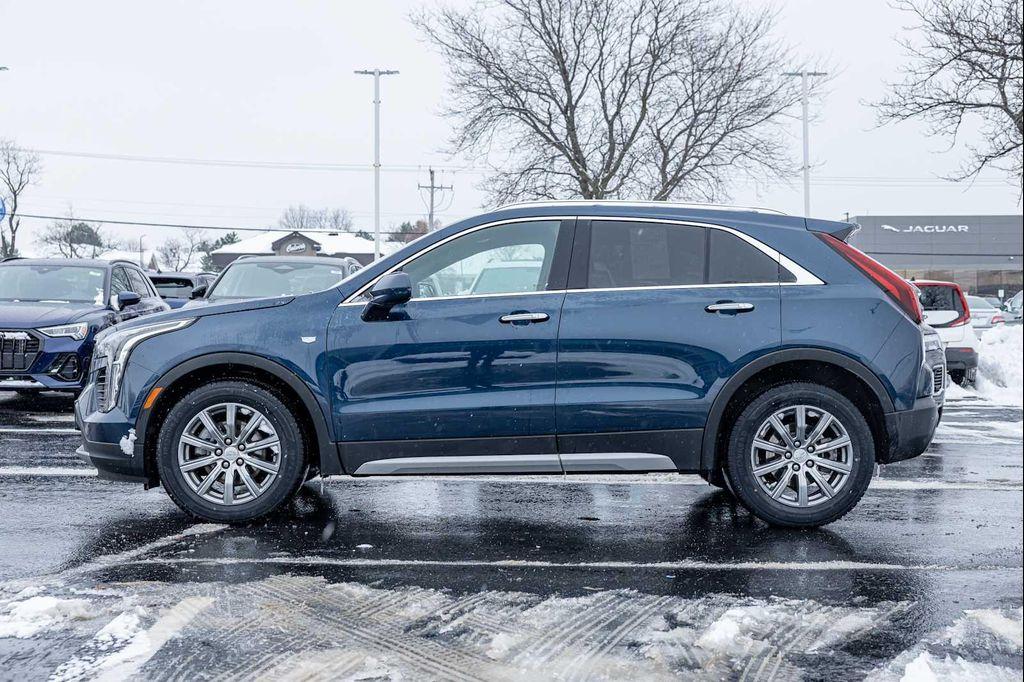 used 2020 Cadillac XT4 car, priced at $15,999
