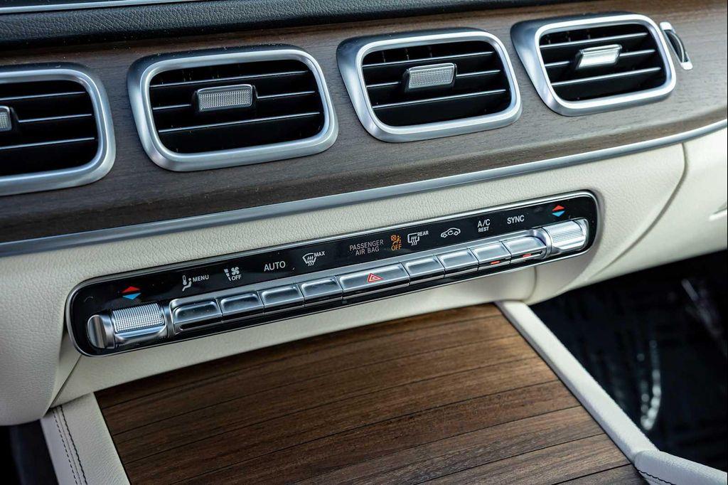 new 2026 Mercedes-Benz GLE 580 car, priced at $92,545