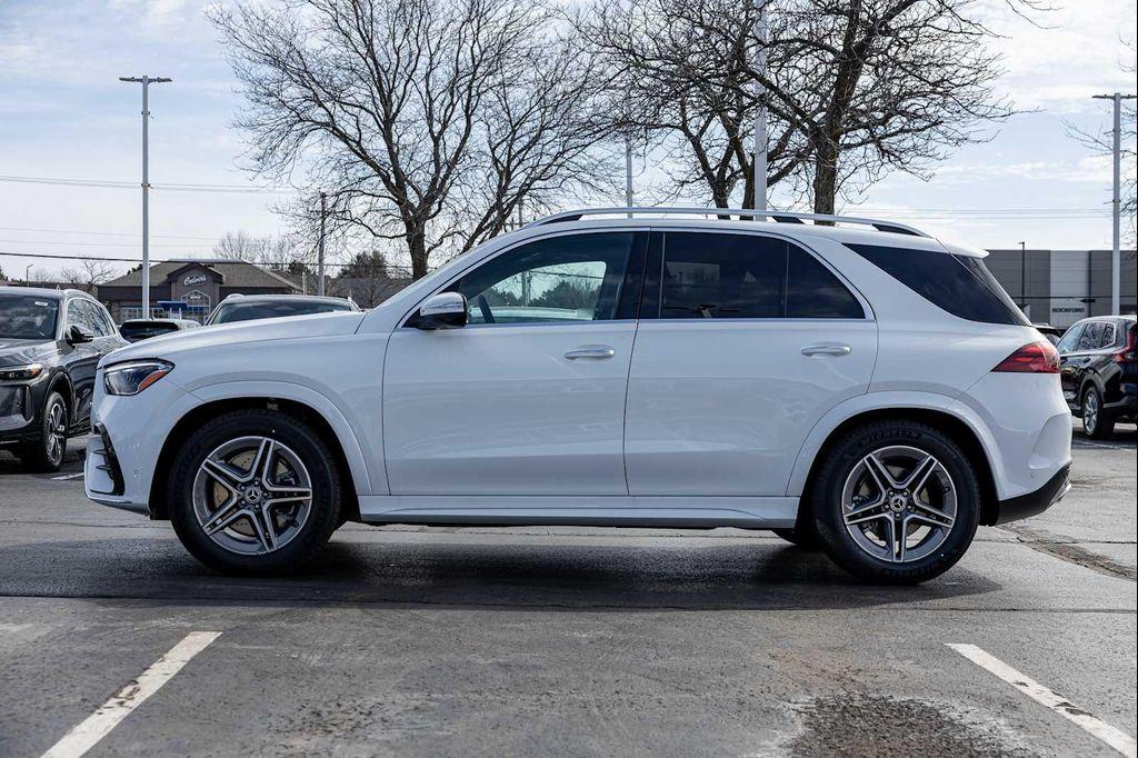 new 2026 Mercedes-Benz GLE 580 car, priced at $92,545