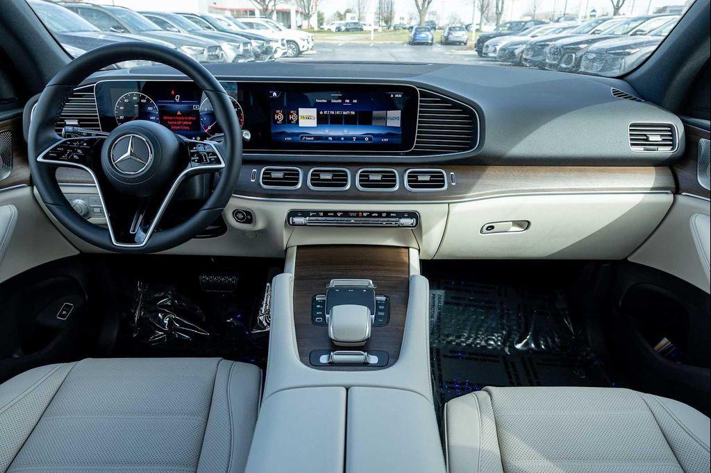 new 2026 Mercedes-Benz GLE 580 car, priced at $92,545