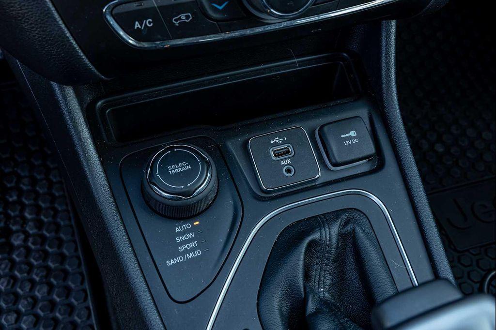 used 2020 Jeep Cherokee car, priced at $15,750