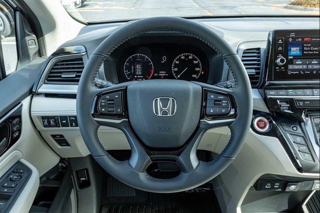 new 2026 Honda Odyssey car, priced at $46,990