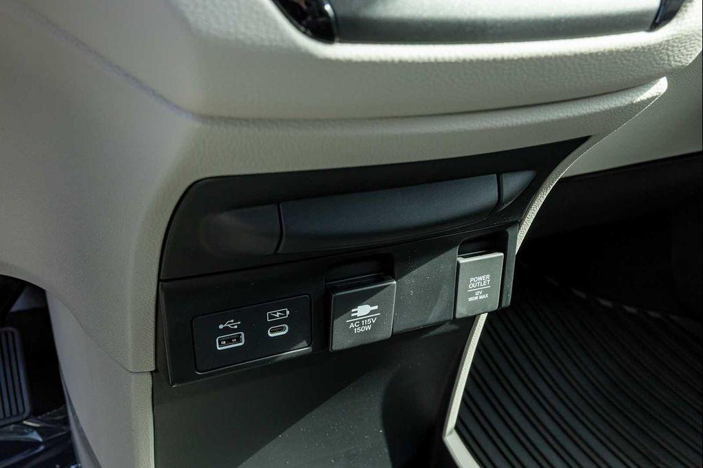 new 2026 Honda Odyssey car, priced at $46,990