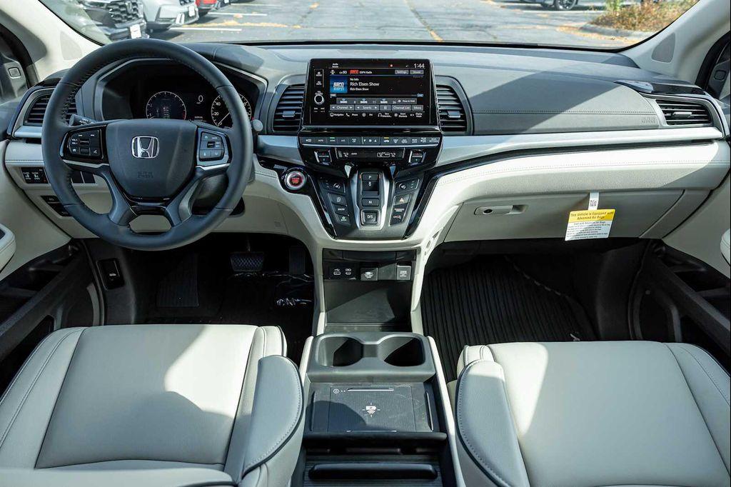new 2026 Honda Odyssey car, priced at $46,990