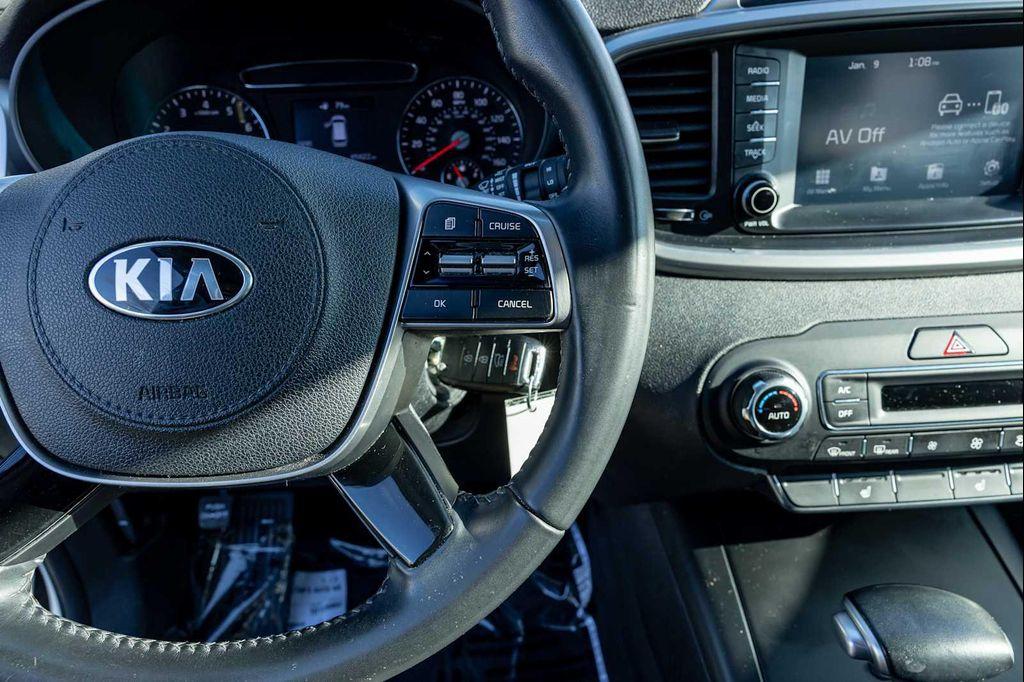 used 2020 Kia Sorento car, priced at $15,500