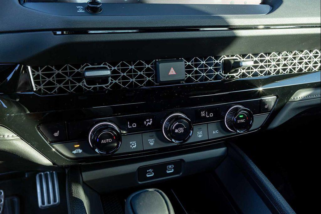 new 2025 Honda Accord Hybrid car, priced at $33,550