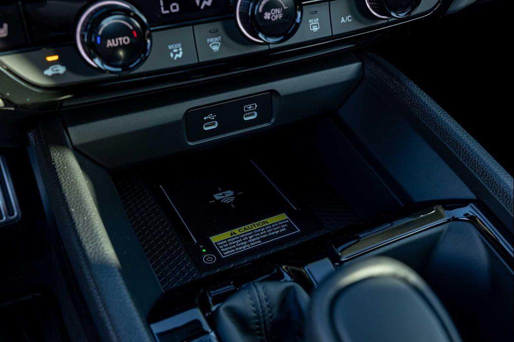 new 2025 Honda Accord Hybrid car, priced at $33,550