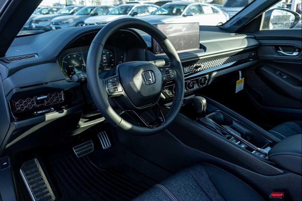 new 2025 Honda Accord Hybrid car, priced at $33,550