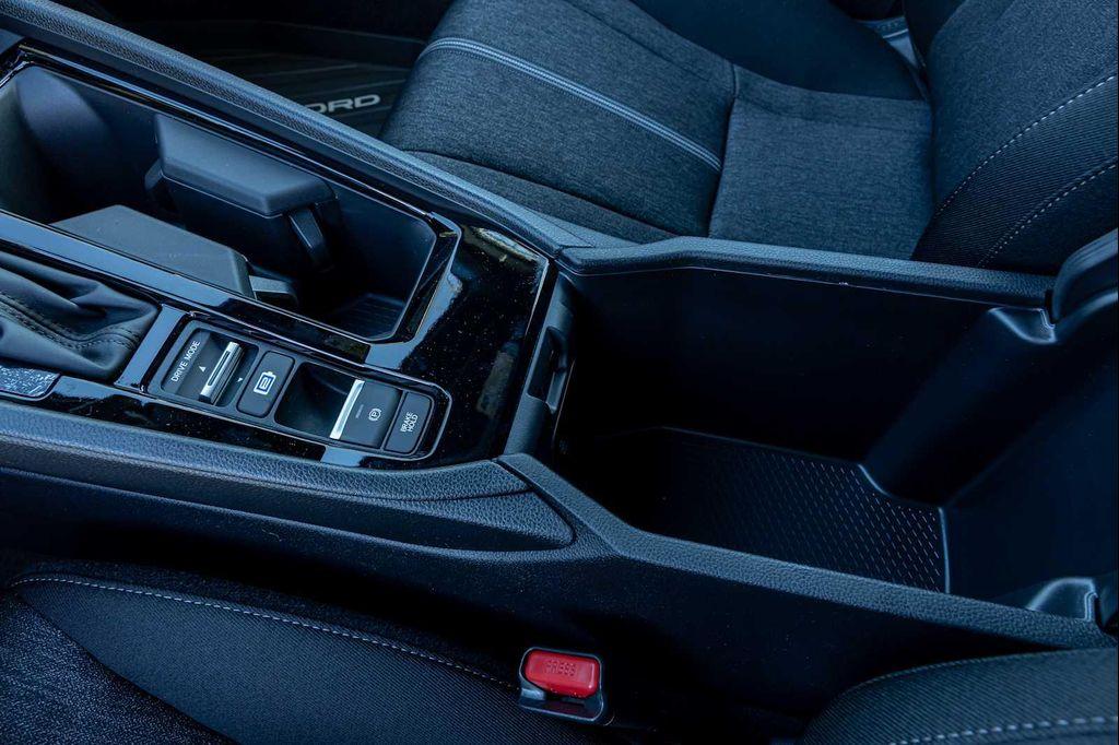 new 2025 Honda Accord Hybrid car, priced at $33,550