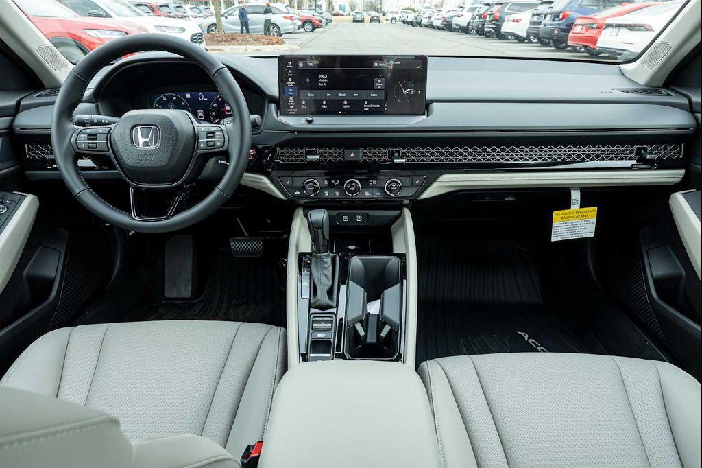 new 2025 Honda Accord Hybrid car, priced at $35,290