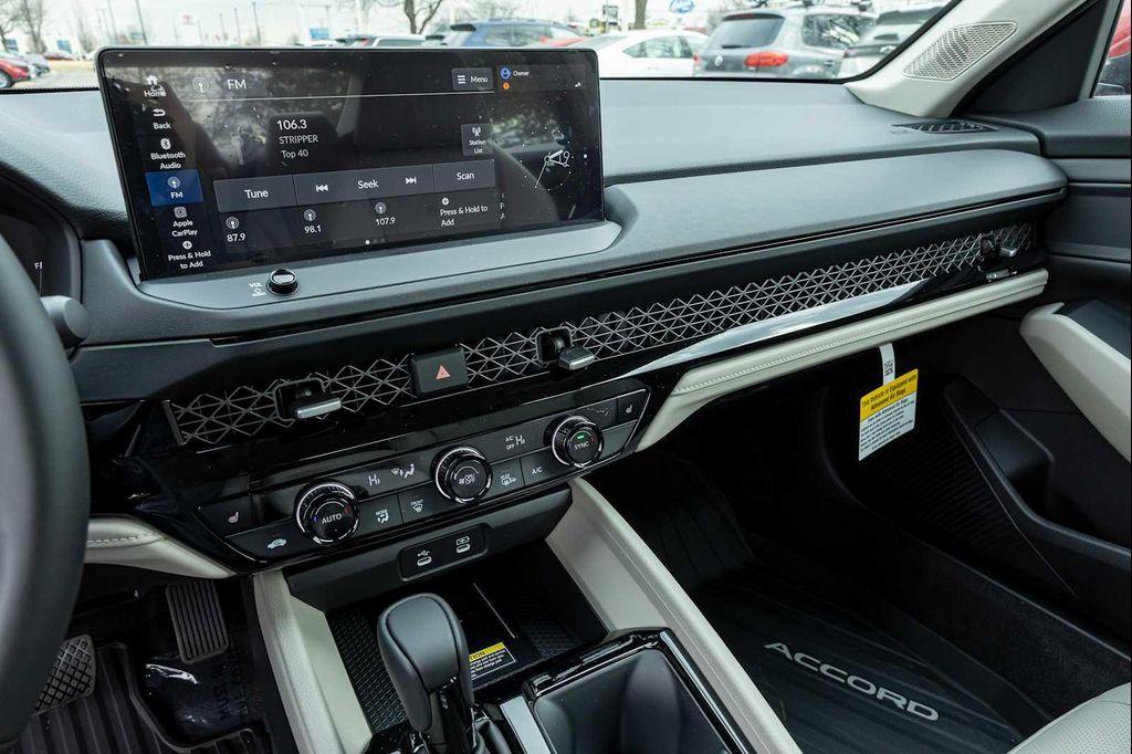 new 2025 Honda Accord Hybrid car, priced at $35,290