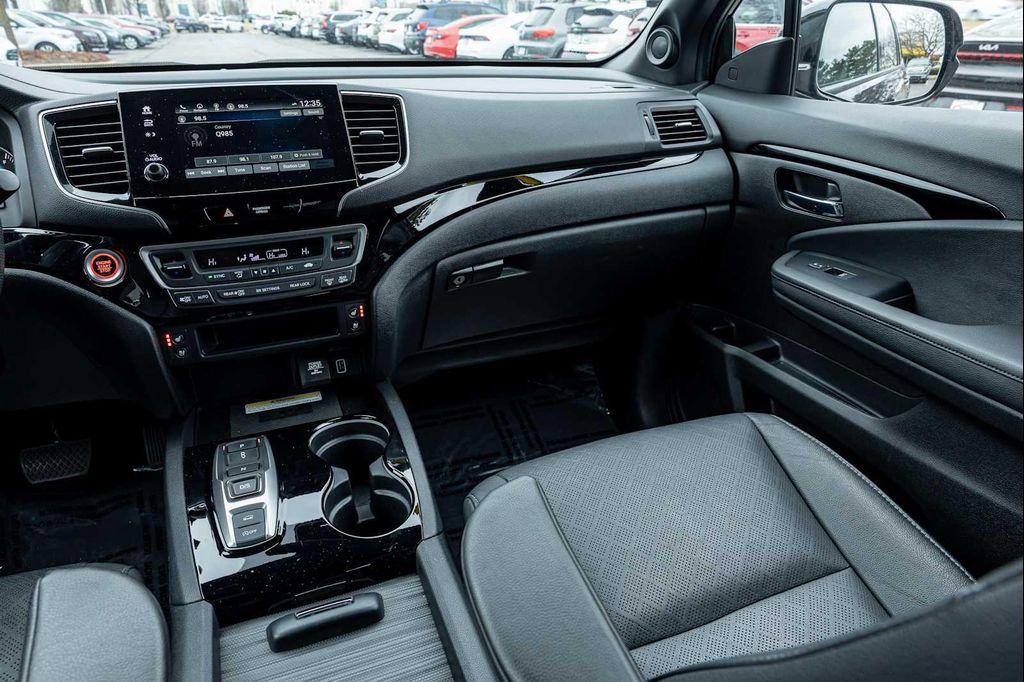 used 2021 Honda Passport car, priced at $28,900