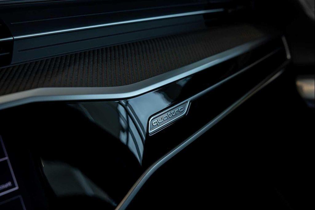 new 2025 Audi RS 6 Avant car, priced at $141,300