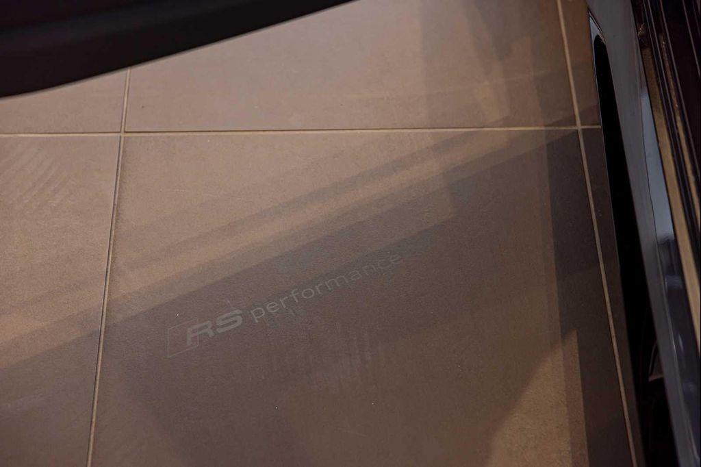 new 2025 Audi RS 6 Avant car, priced at $141,300