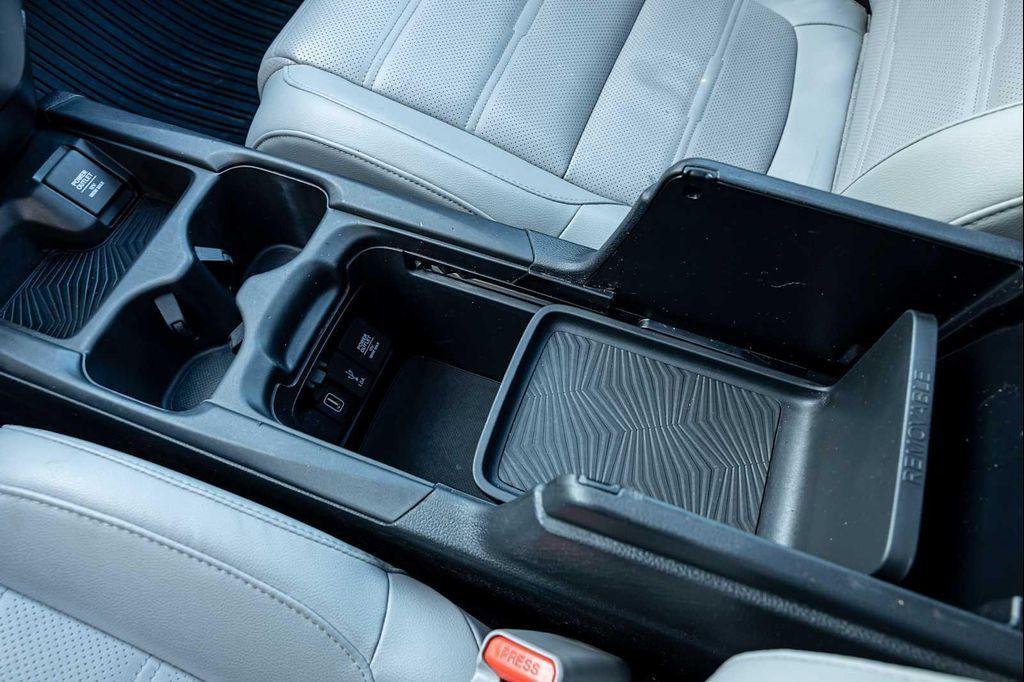 used 2018 Honda CR-V car, priced at $19,800